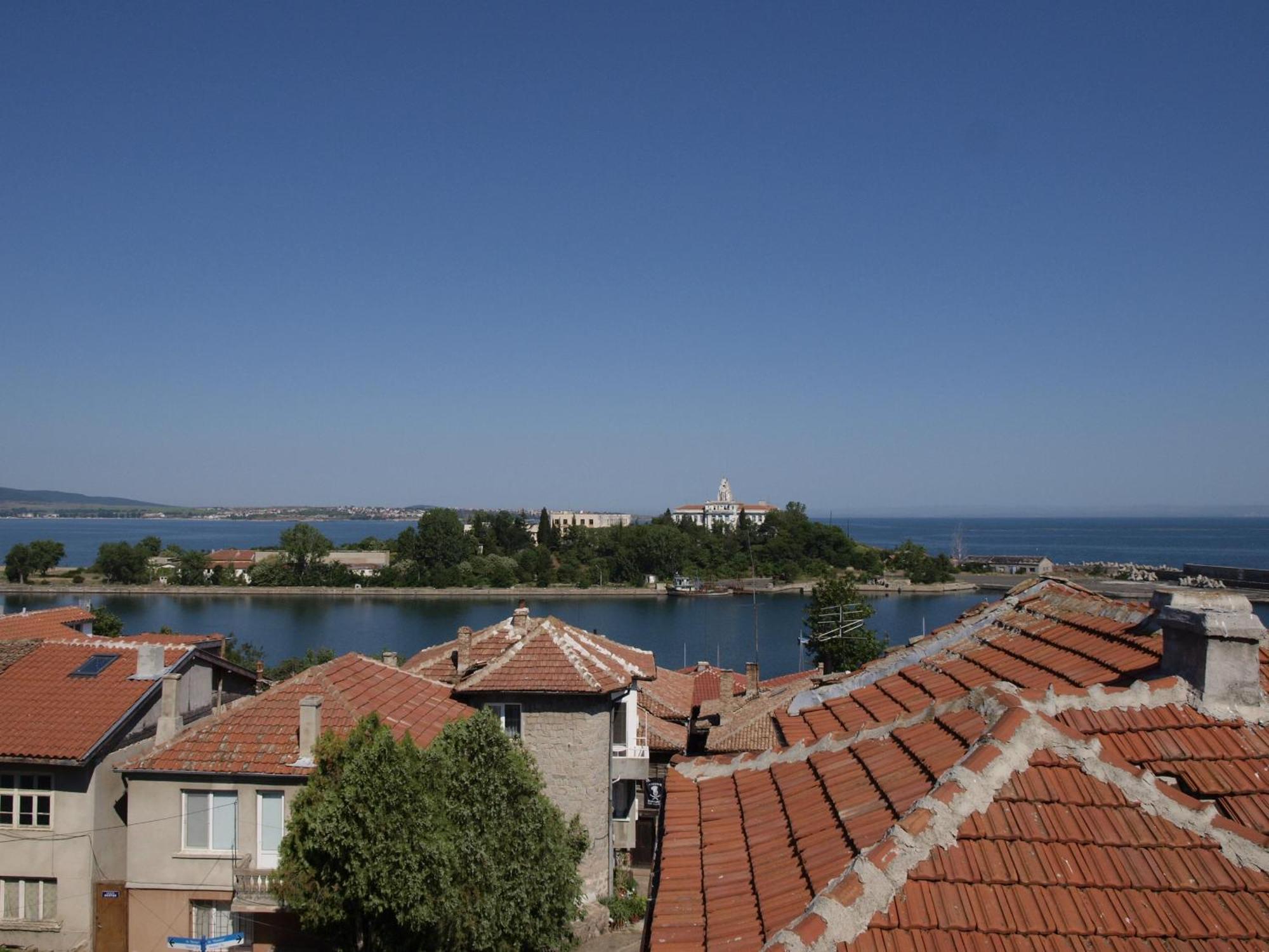 Guestrooms Hema Sozopol Bagian luar foto